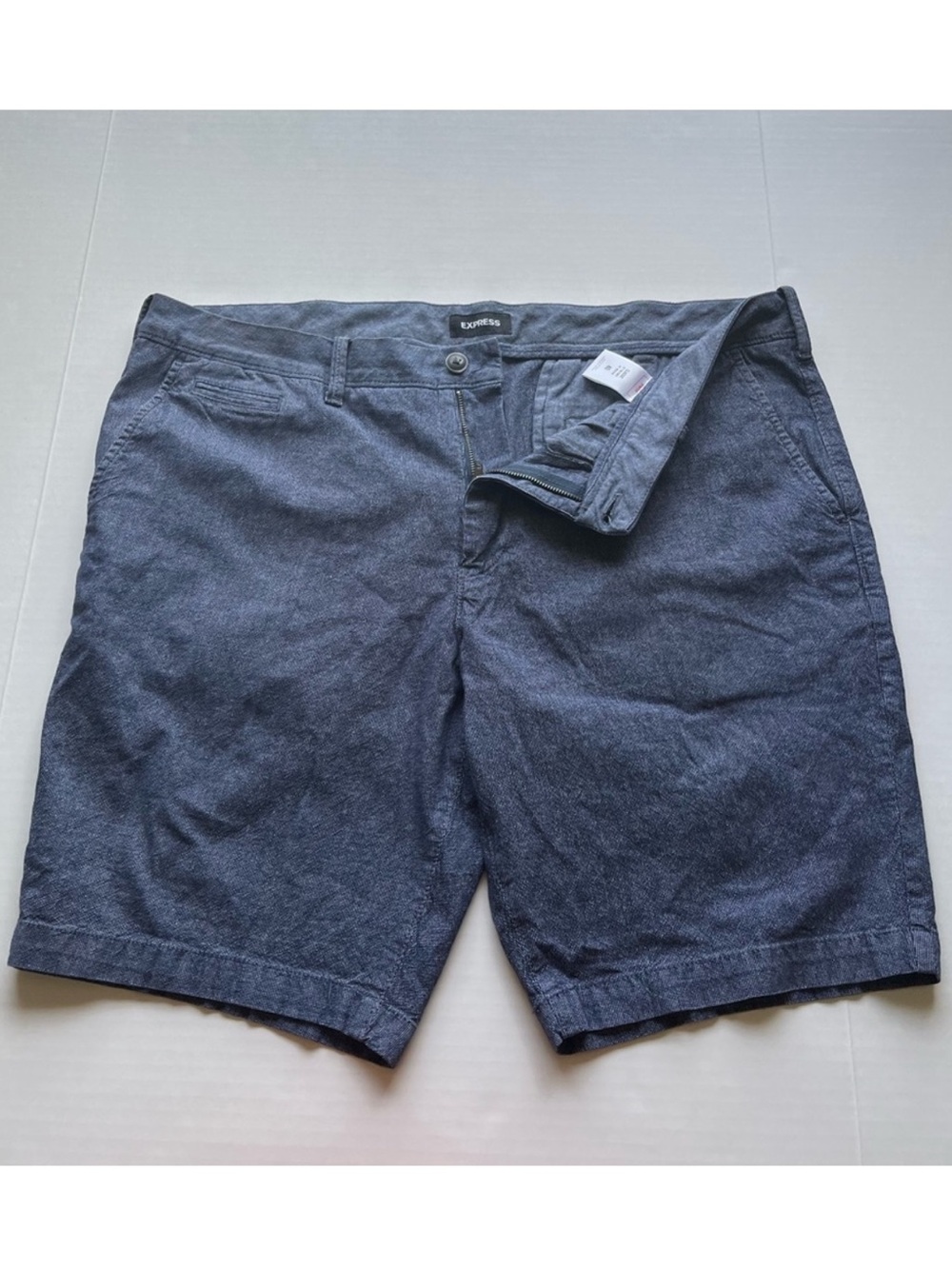Express Men’s Classic at The Knee 10” Stretch Flat Front Chino Bermuda Shorts 40